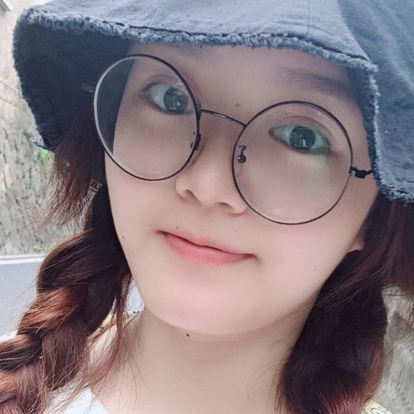 红彤彤呢的照片