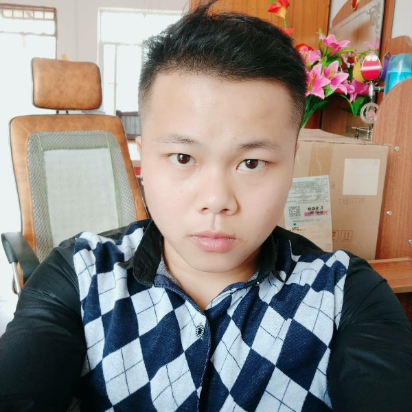 不理不弃的照片