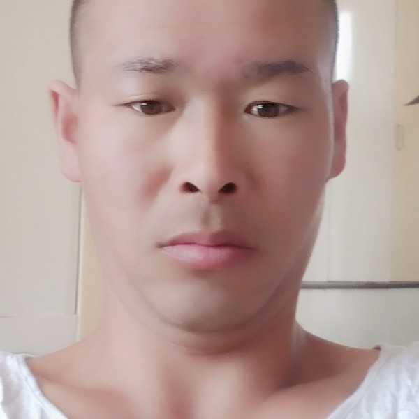 亲爱人的照片