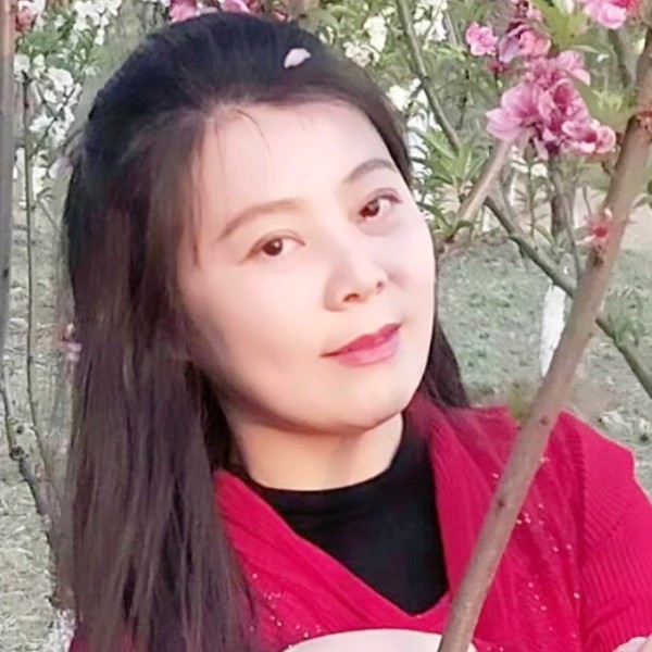 孤單闻奇异果的照片