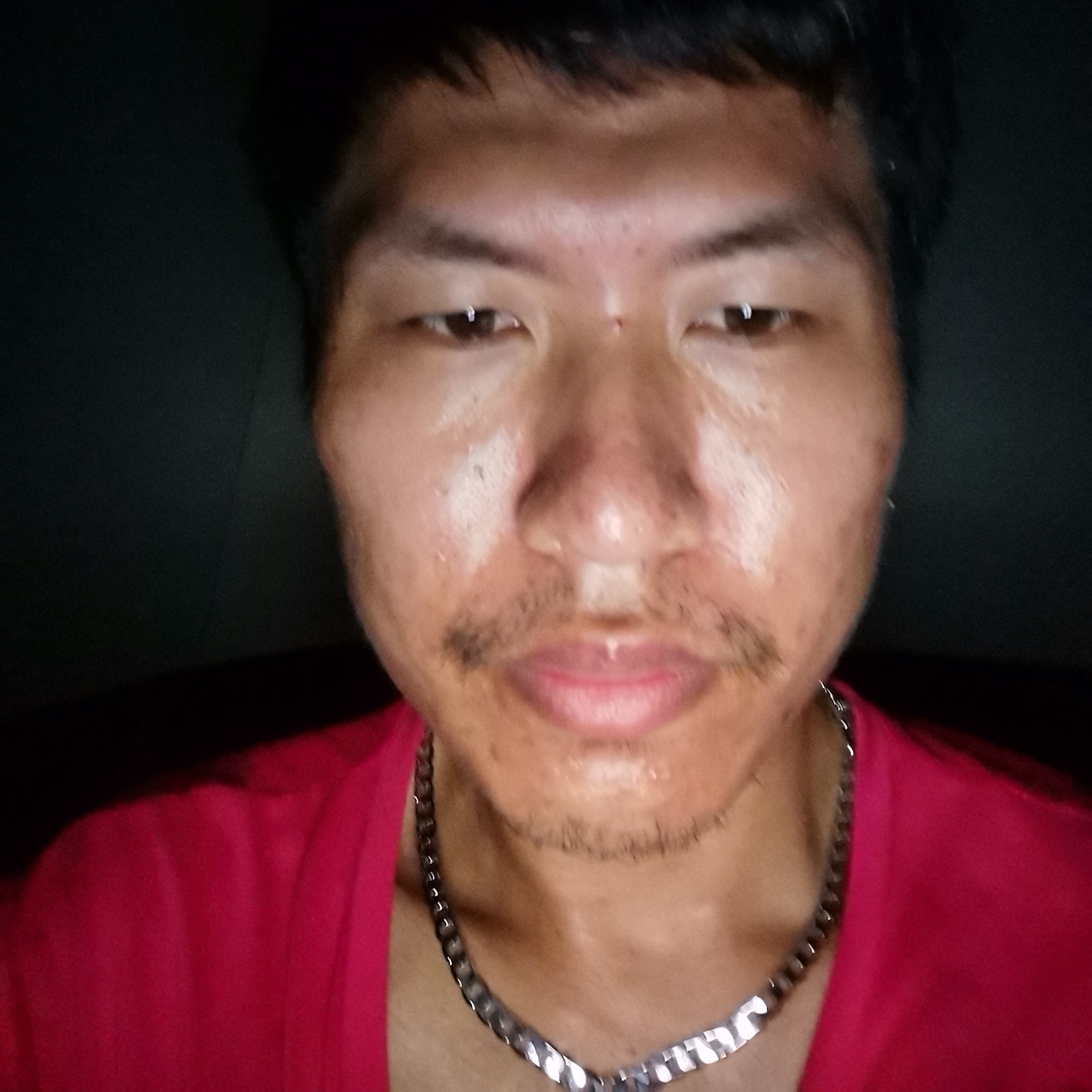 迅速蹙眉女王的照片