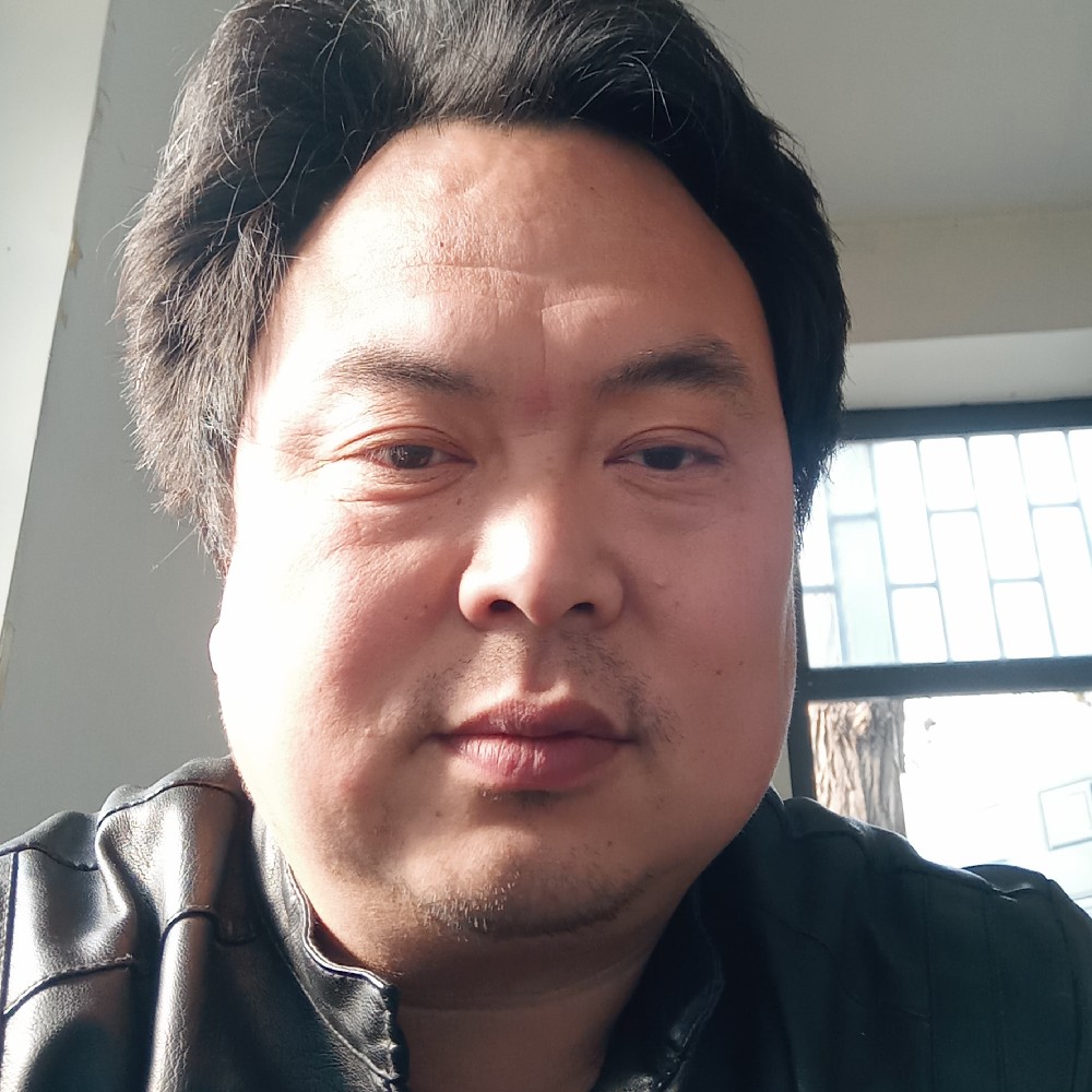 睡不着的黄瓜的照片