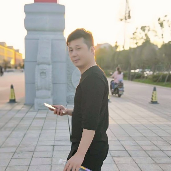 半先生的照片