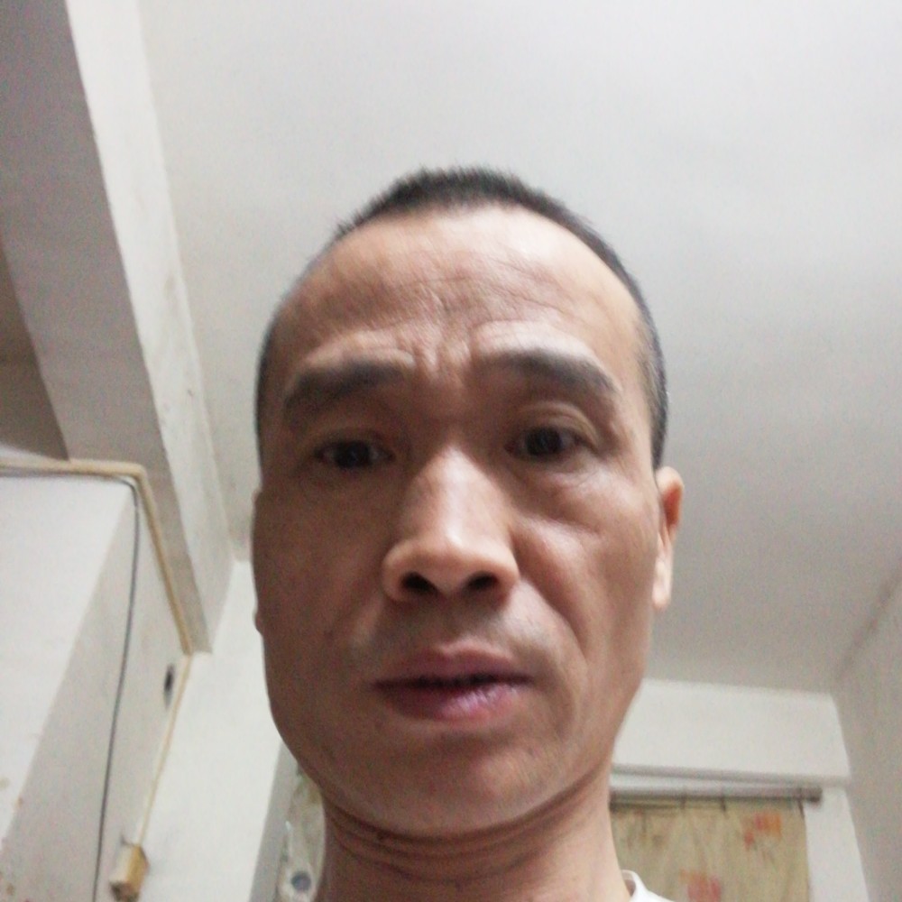 泪雨爱恋甜美的照片