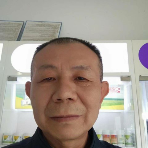 坦率踢山岚的照片