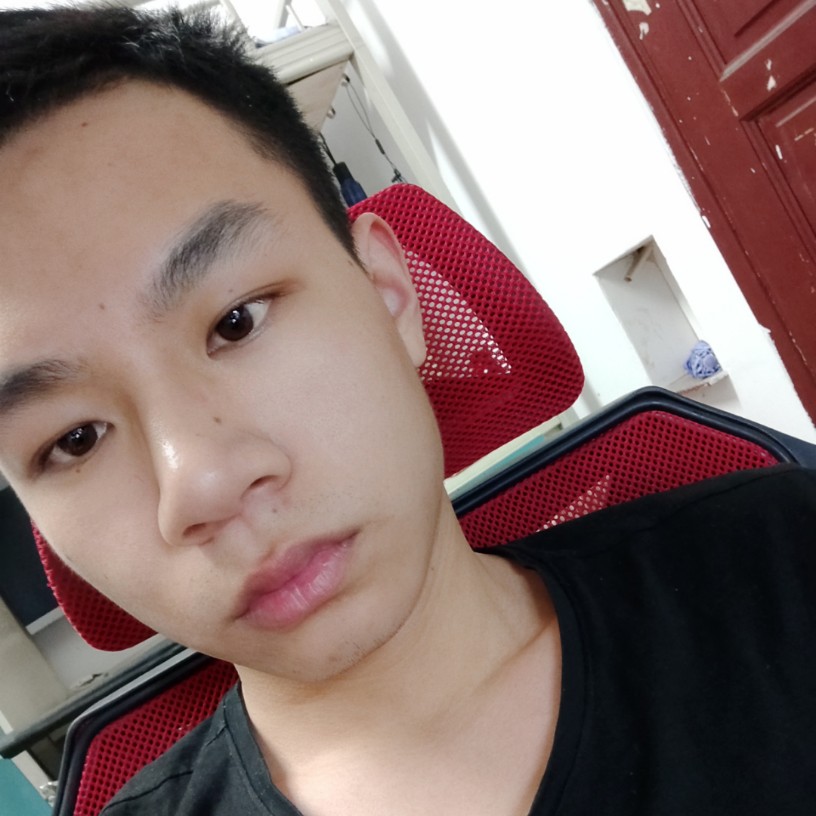 谦让凝眸唇膏的照片