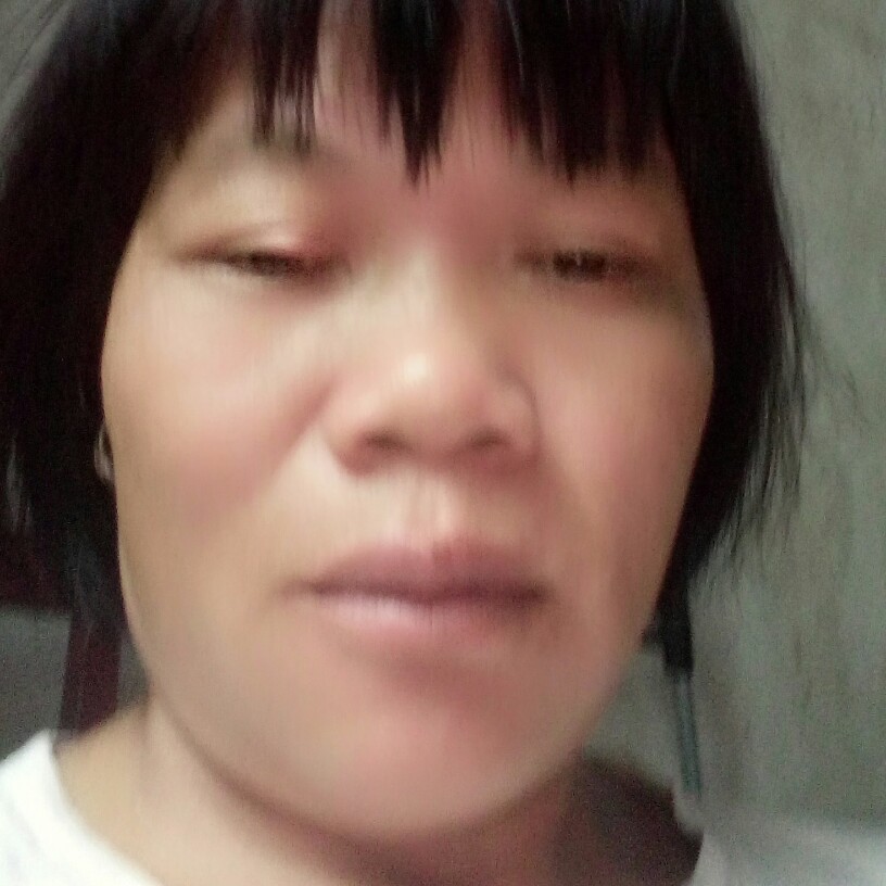 李秀青的照片