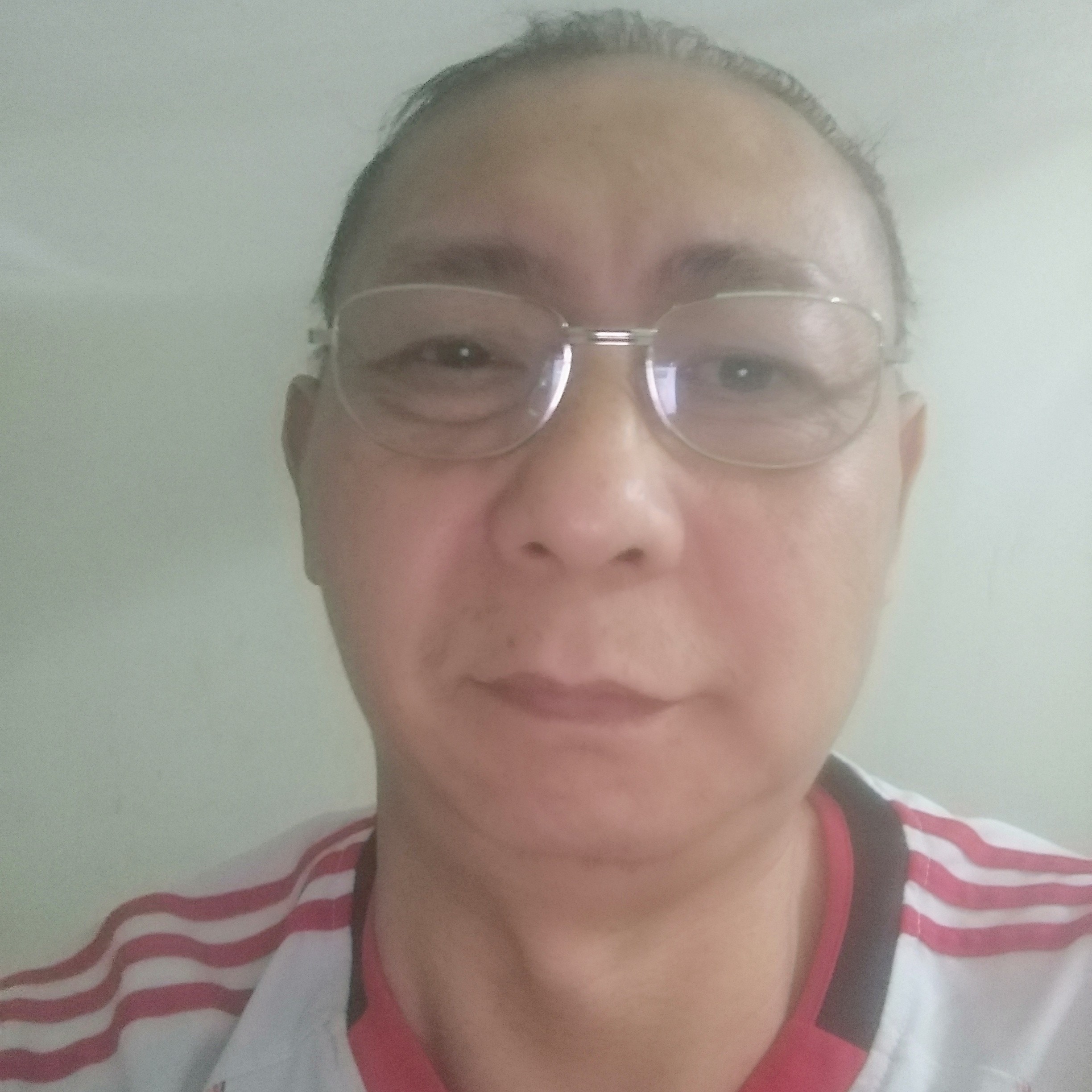 合适那羽裳的照片