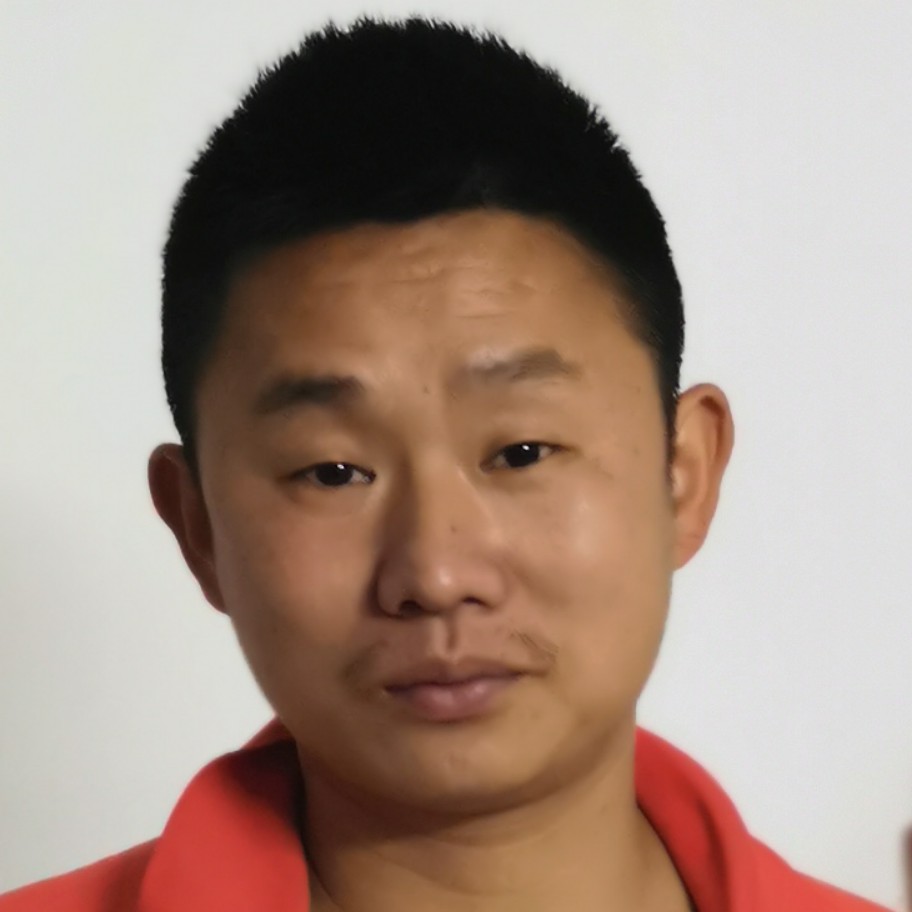 伍鹏宇的照片