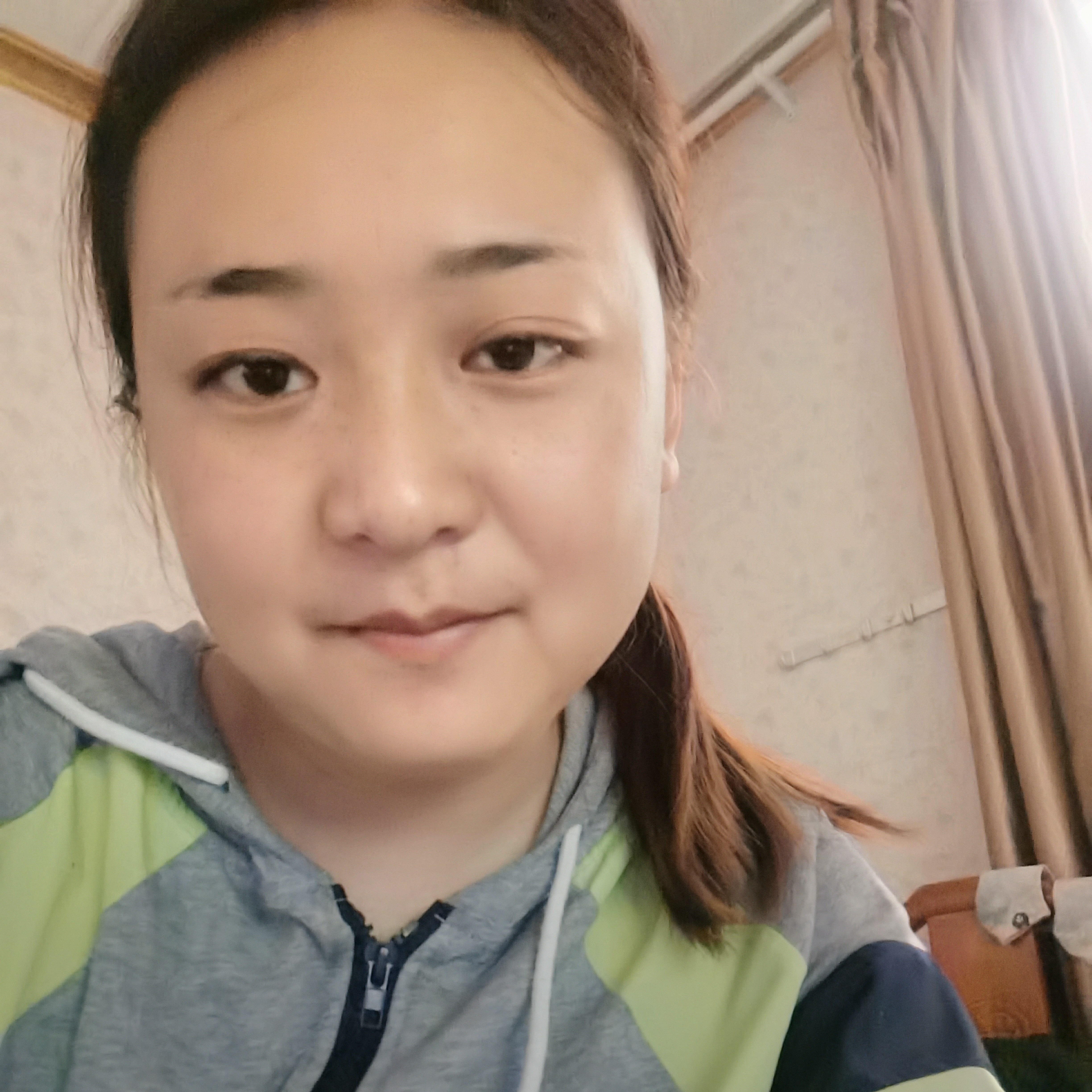 初妆隐形。的照片