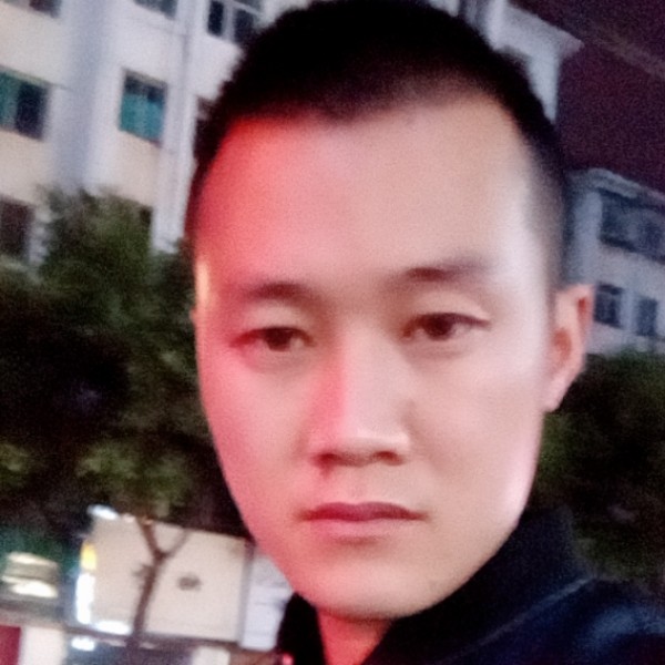 幻殇爱独寂的照片