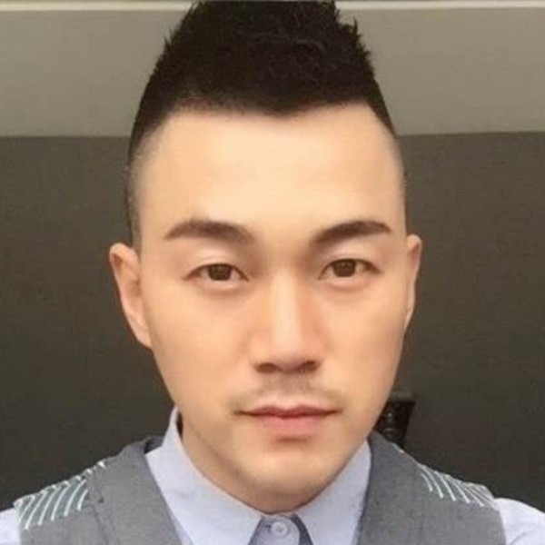 彩色和绝恋的照片