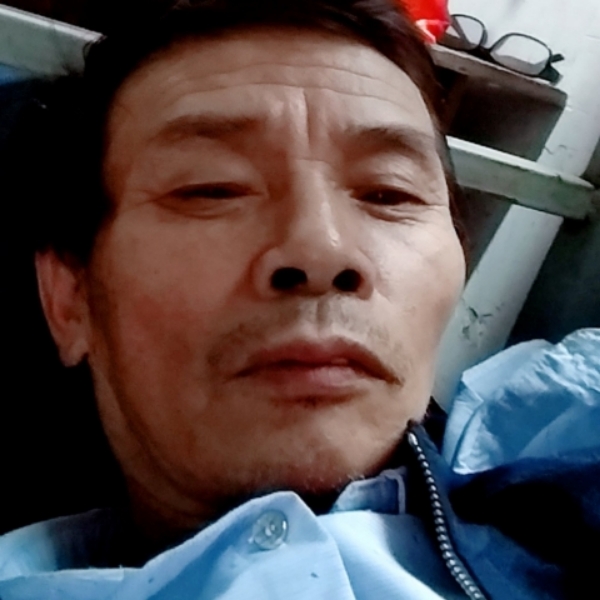 酋长二号。的照片