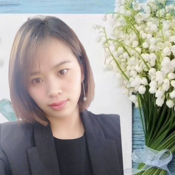 中心的孤單的照片