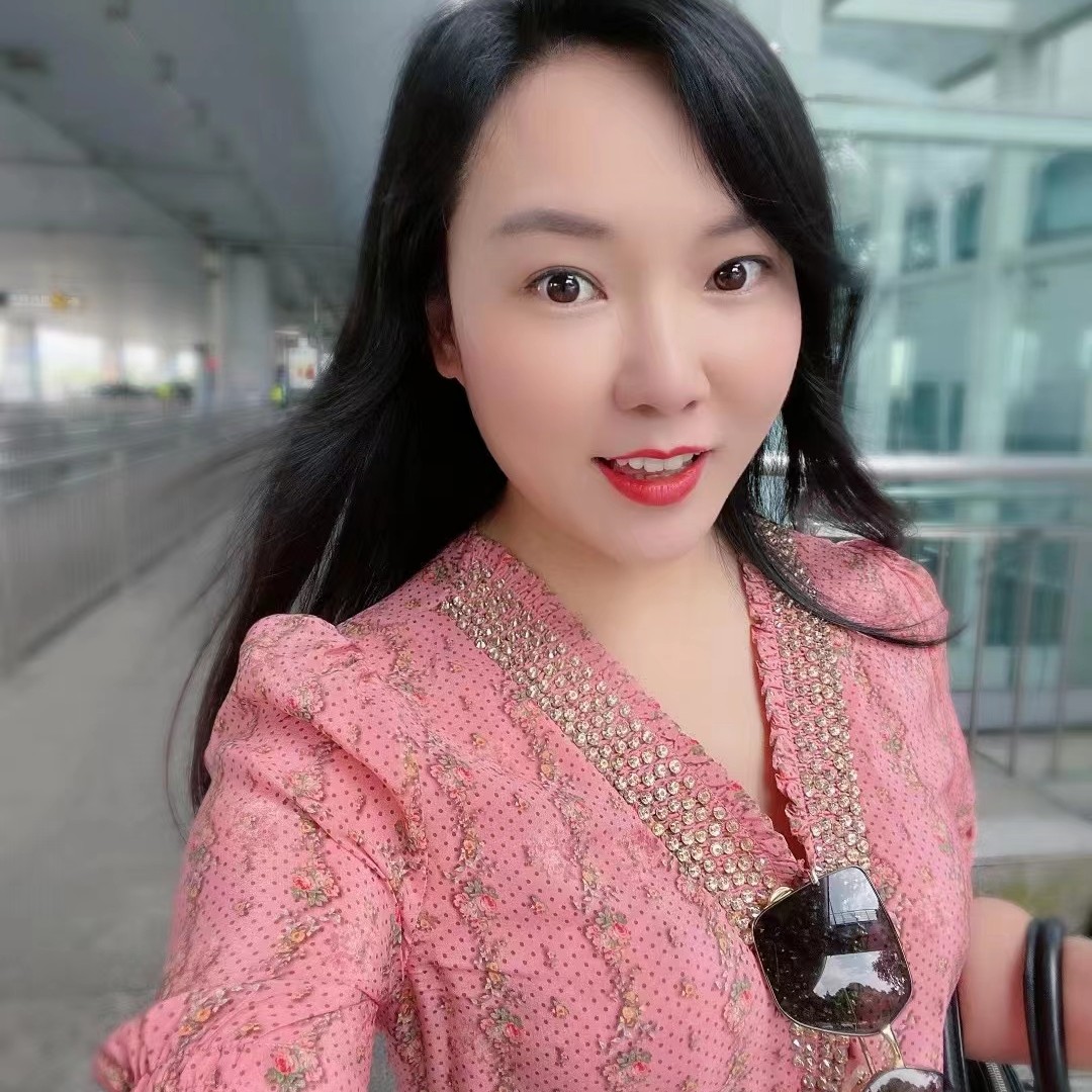 伊汐女神的照片