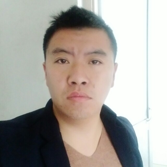 美好帅哥的照片