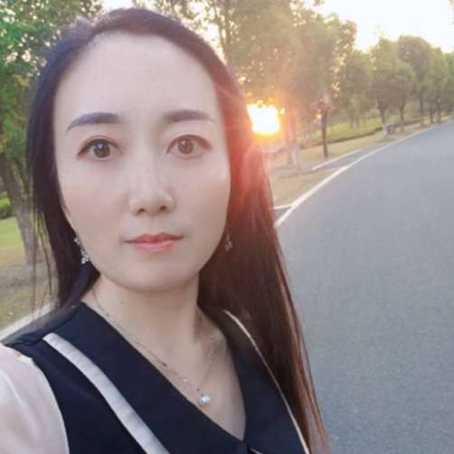 朴素回眸黛儿的照片