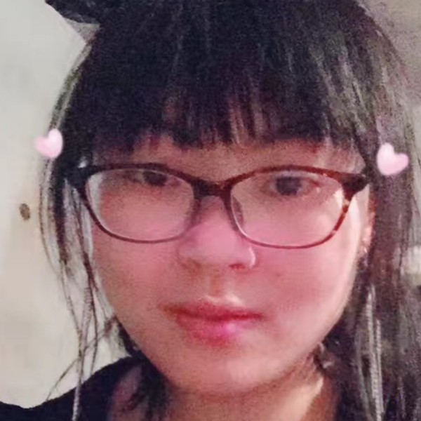落霞回眸忧心的照片