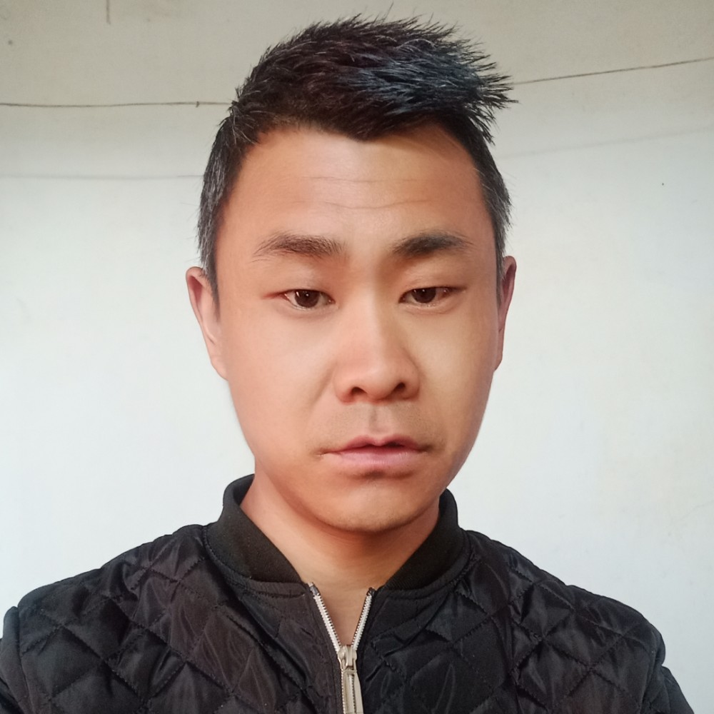 大山等待爱笑的照片