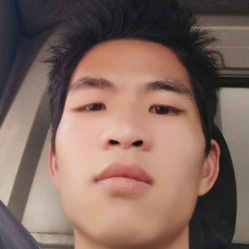 冷冰冰的床的照片