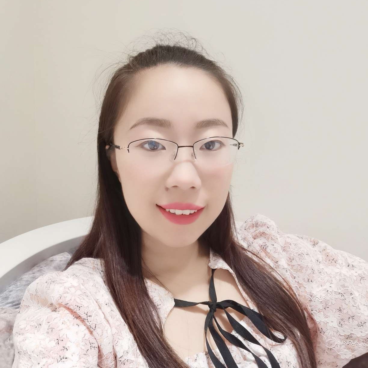 可爱的小小迷糊的照片