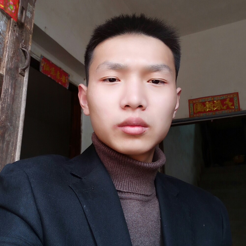 方墨的照片
