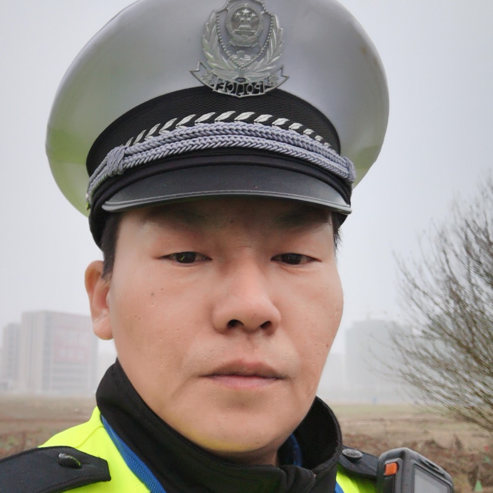 三级警长的照片