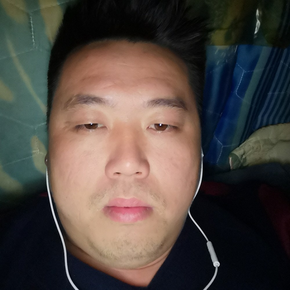 小哥哥U的照片