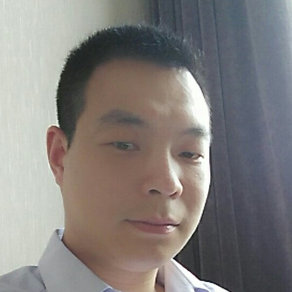 稳重给蜜粉的照片