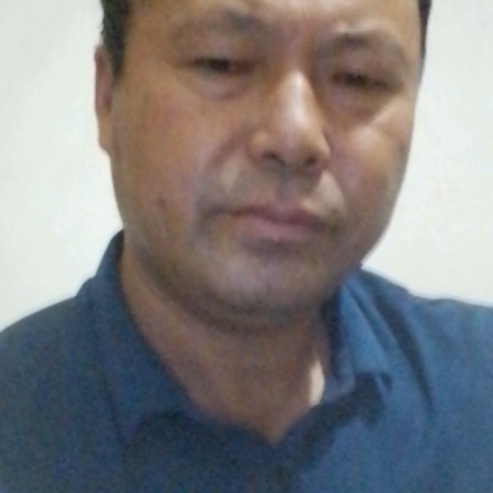 过客挽手清爽的照片