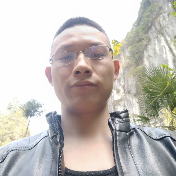 孤独滴旅行者的照片