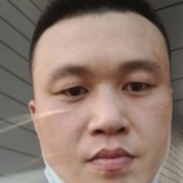 无语蹙眉断夏的照片