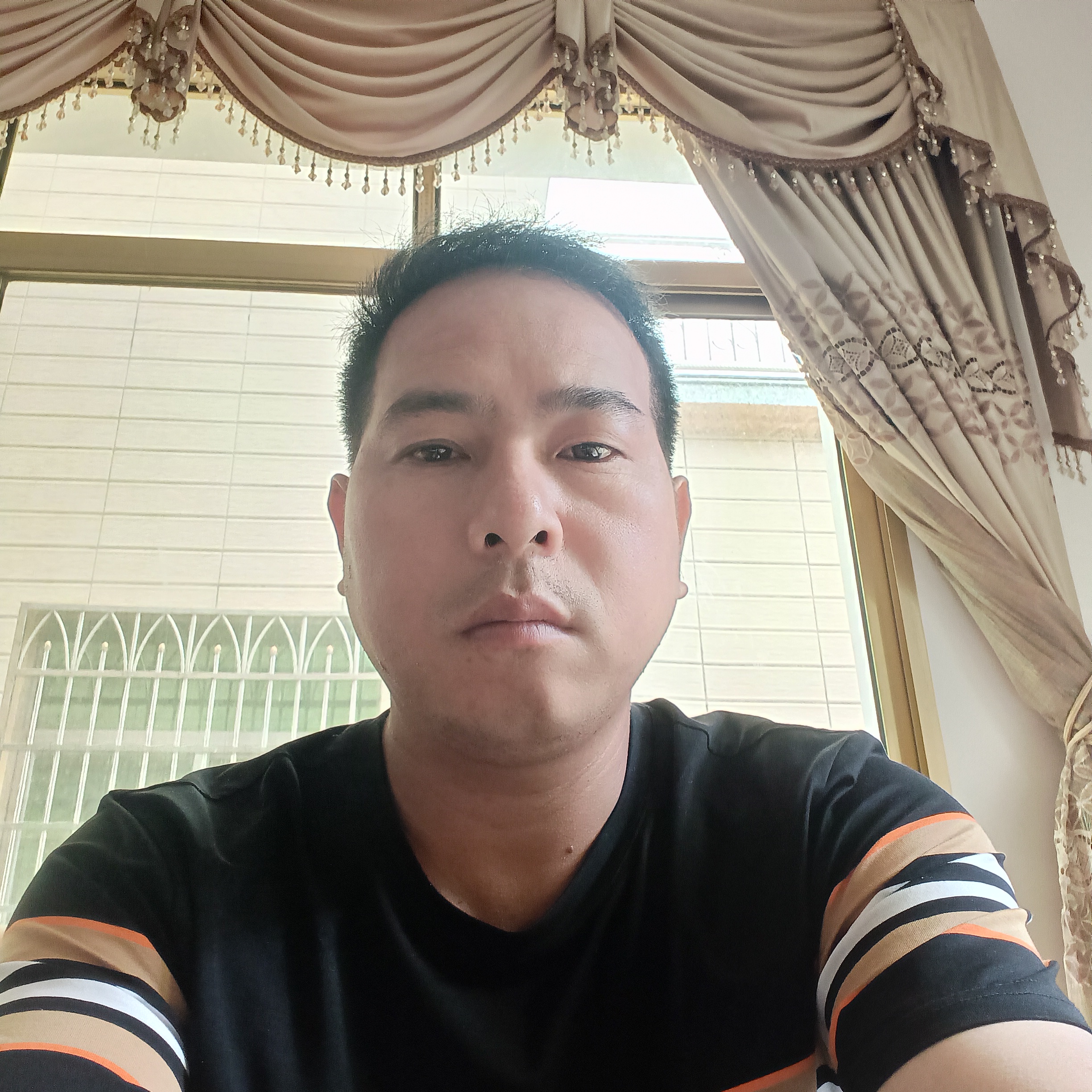 无奈还冷风的照片