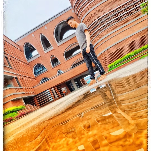 能干就莫言的照片