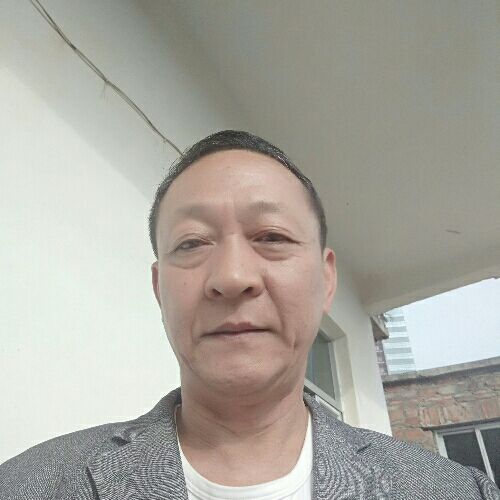 彭承富的照片