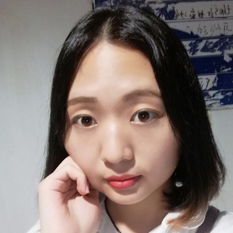 云淡轻的照片
