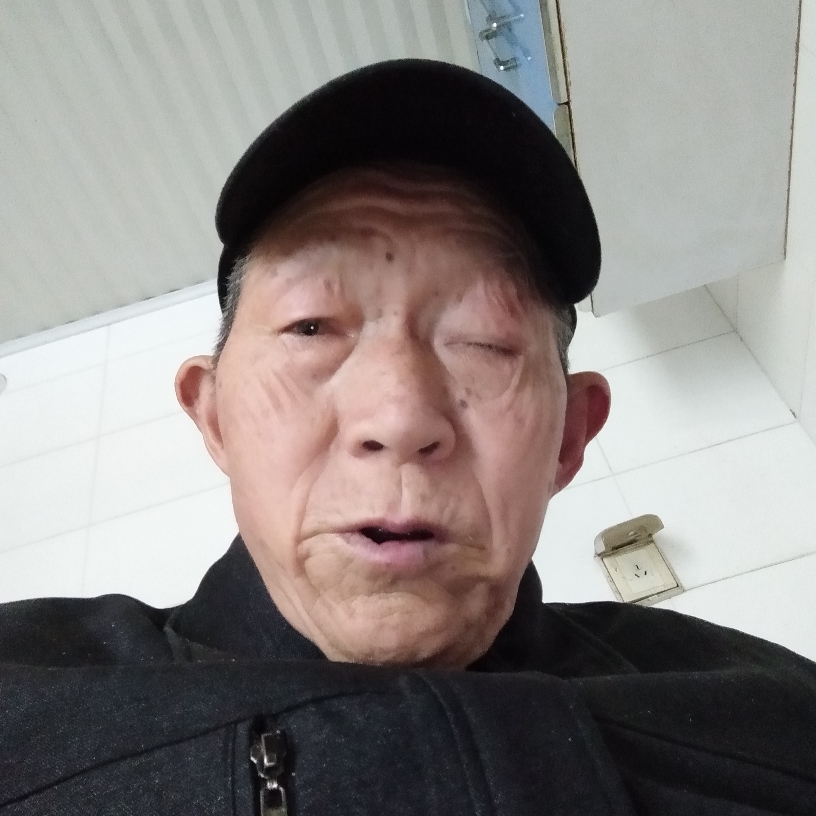 老李店员唯一的的照片