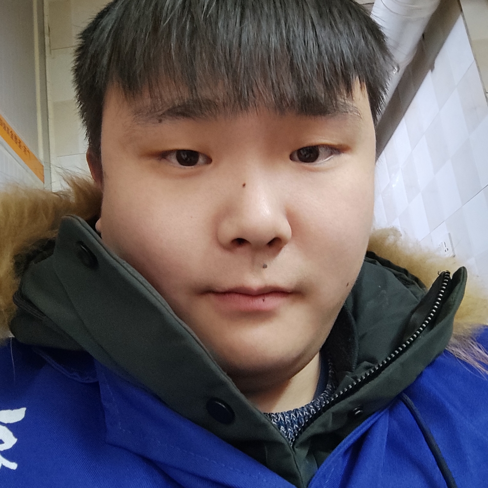 清曲挽手体贴的照片