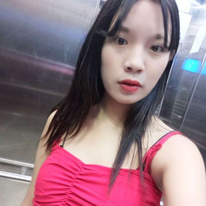 彪壮爱恋指甲油的照片