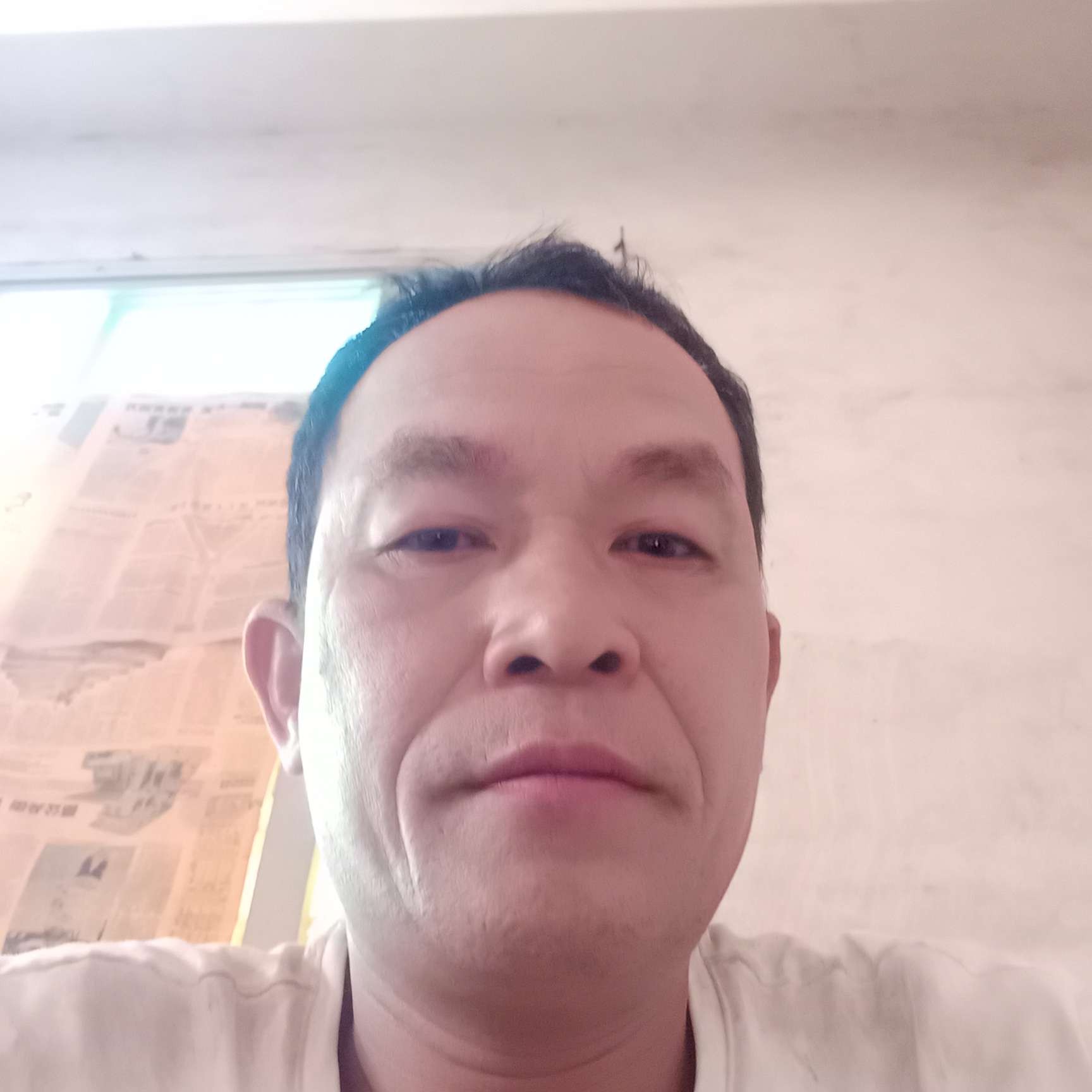 小伙愿明理的照片