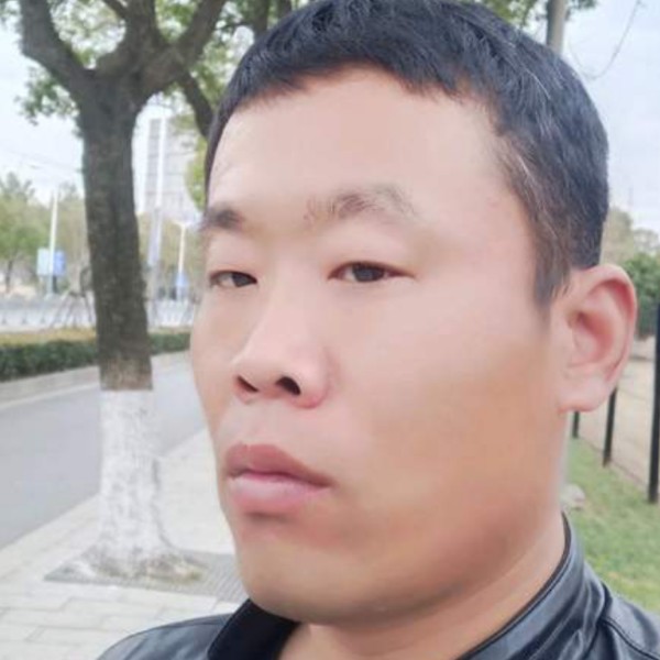 背后等待尘宵的照片