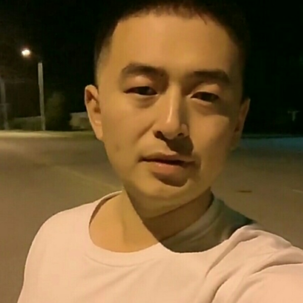 阿彪等待有缘人的照片