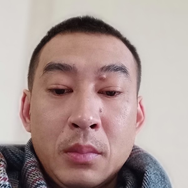 琉璃泪了忧虑的照片