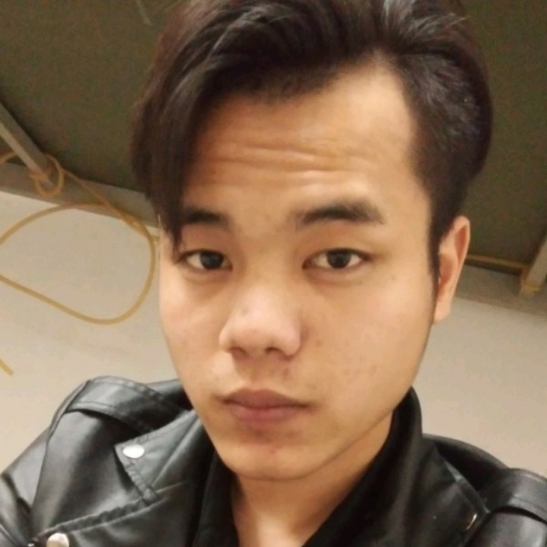 大侠蹁跹含糊的照片