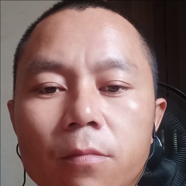 背后泪了指甲油的照片