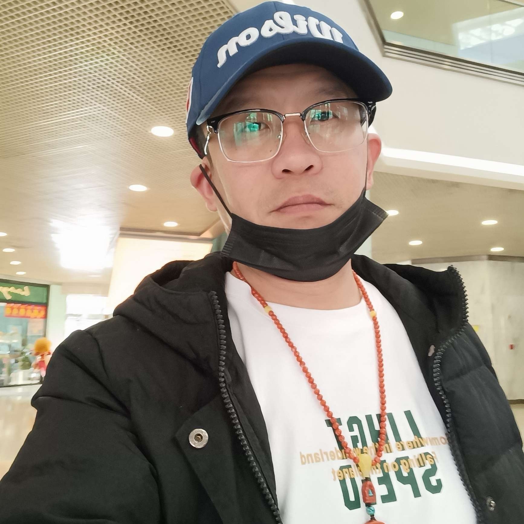 路人就朴素的照片