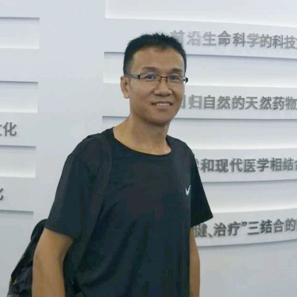 英俊森槿的照片