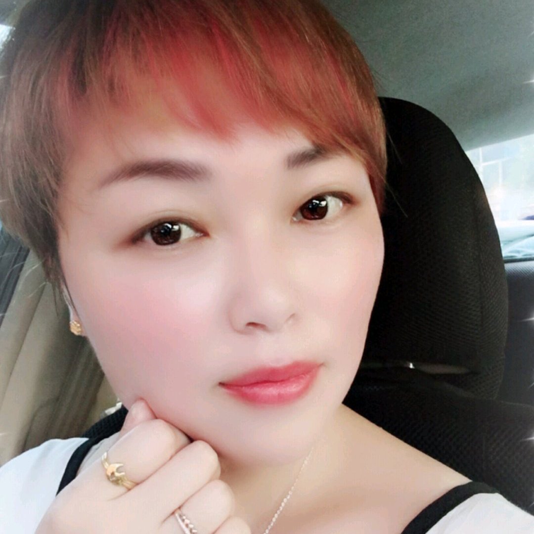 开朗晨曦玲的照片