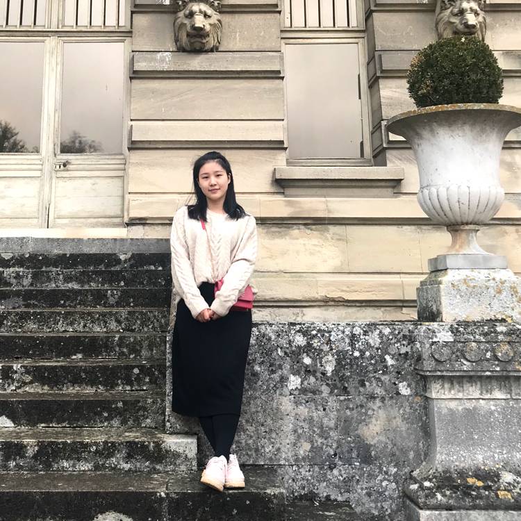 凉不是良的照片