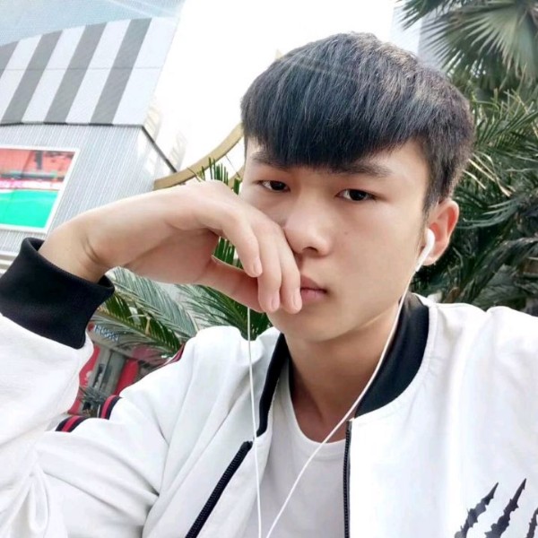滑板請靓丽的照片